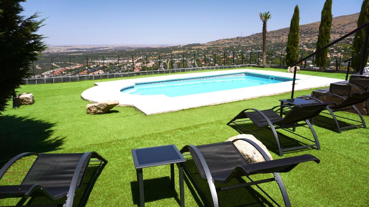 Villa Los Angeles El Espinar Eksteriør bilde